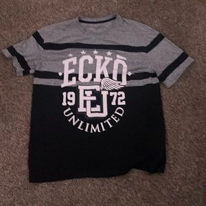 No tags fits like a 2xl maybe 3xl ecko charlie brown style shirt great quality